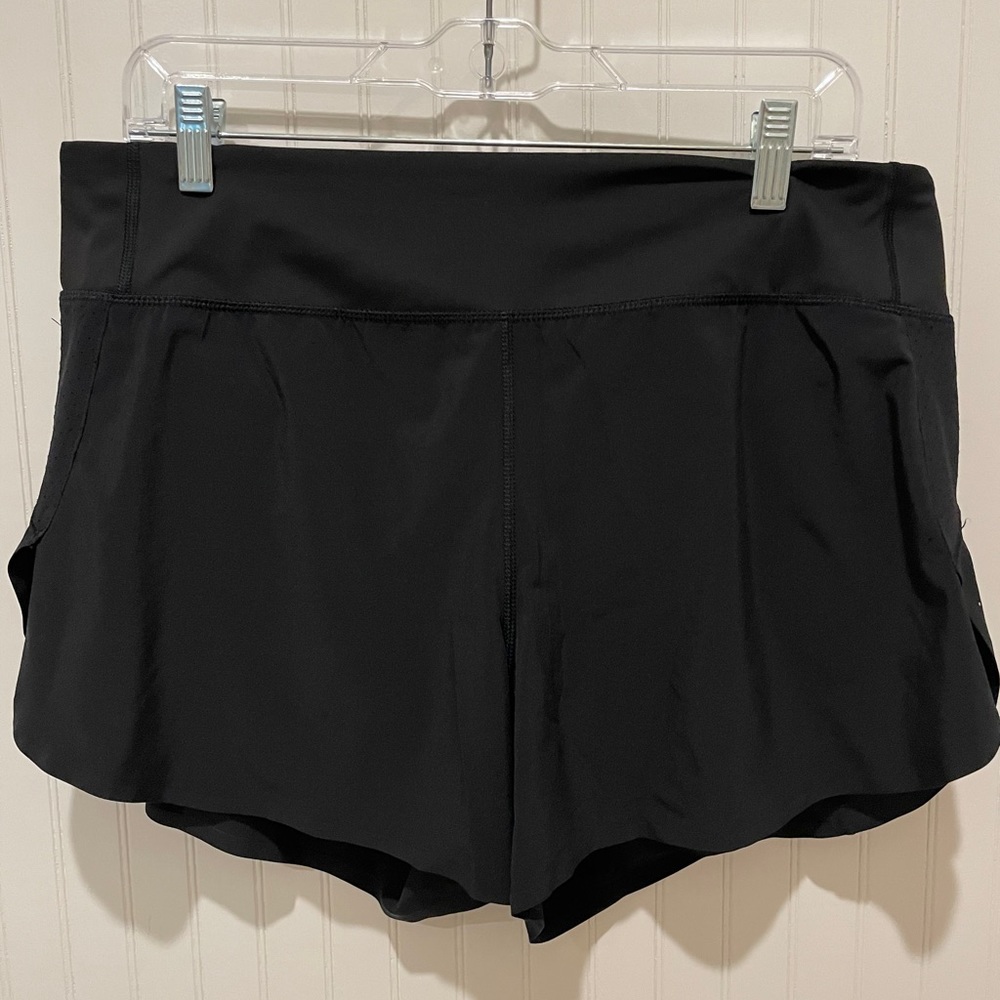 Athleta Run With It - 4.5” Shorts